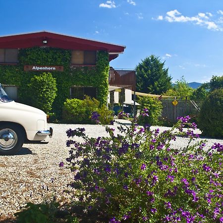 Alpenhorn Holiday Units Mount Beauty Bagian luar foto