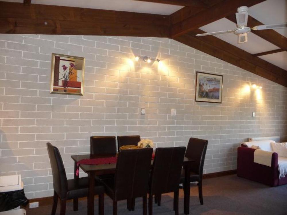 Alpenhorn Holiday Units Mount Beauty Bagian luar foto