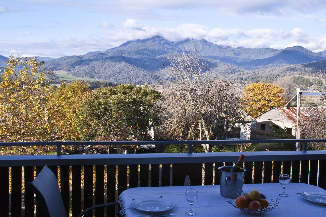 Alpenhorn Holiday Units Mount Beauty Bagian luar foto