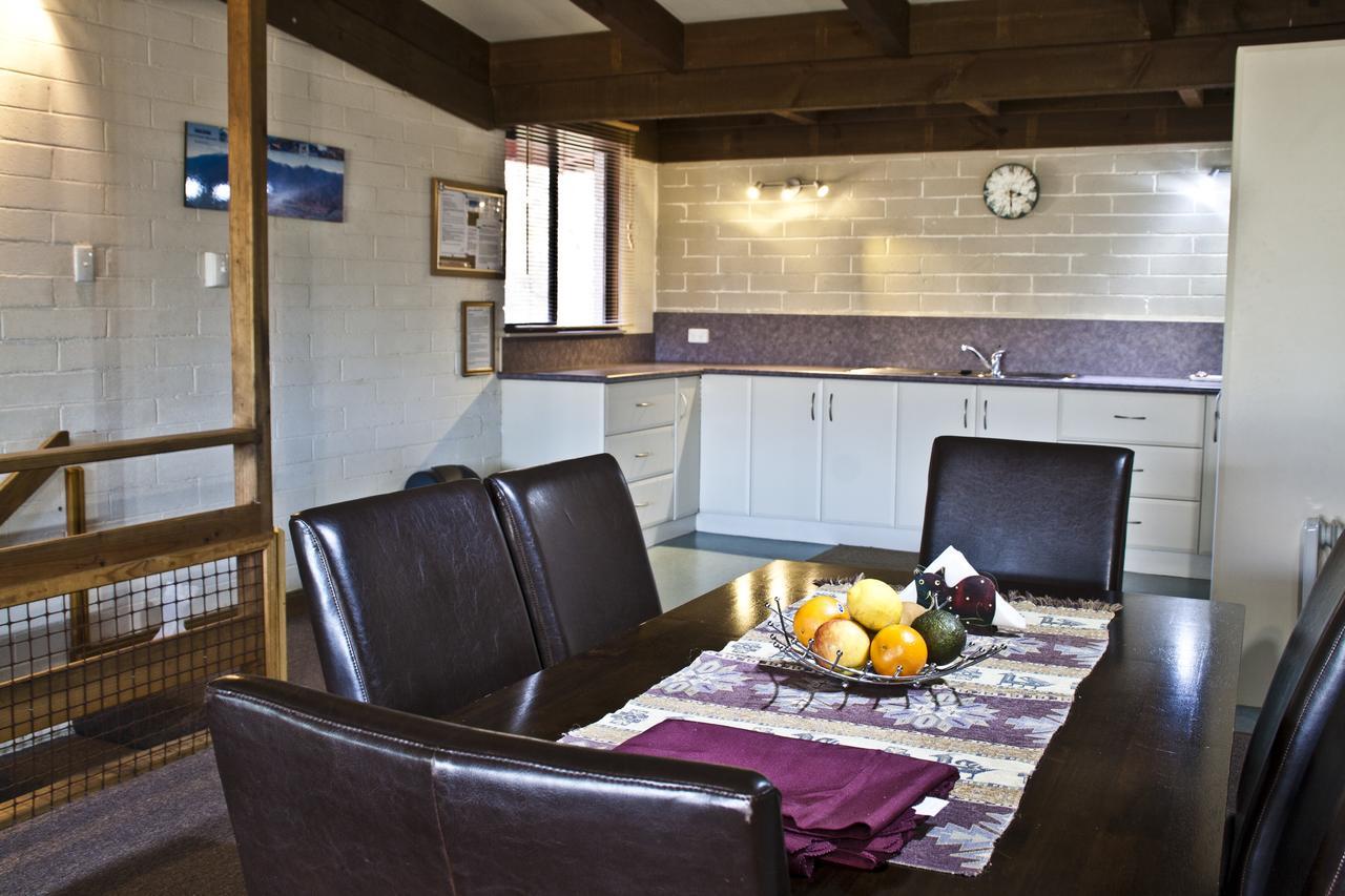 Alpenhorn Holiday Units Mount Beauty Bagian luar foto